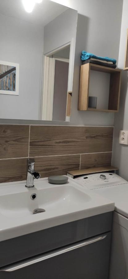 Appartement Lumineux Vue Mer Fréjus Eksteriør bilde